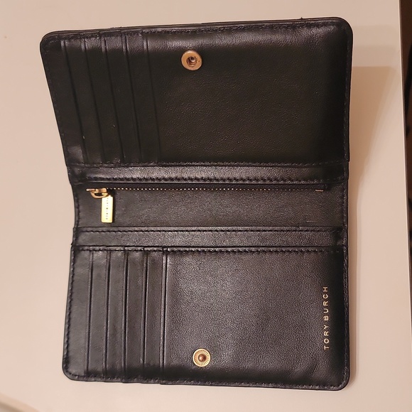 Tory Burch KIRA Chevron Quilted Lamb Leather Bi-Fold Wallet 🩷 - Picture 2 of 12